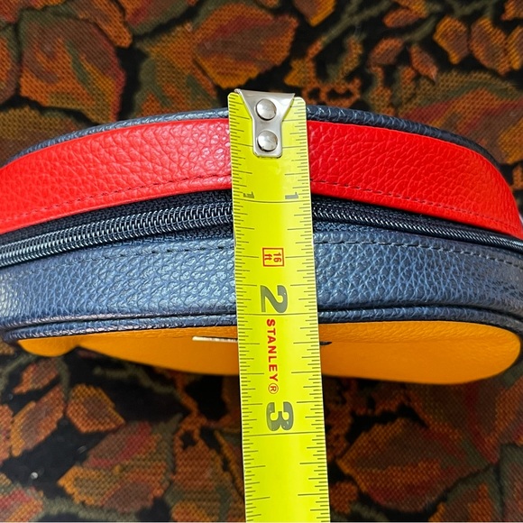 Fila | Round Wristlet Purse - Picture 10 of 10